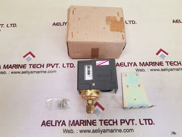Saginomiya fns-c102 pressure switchÃ‚Â 