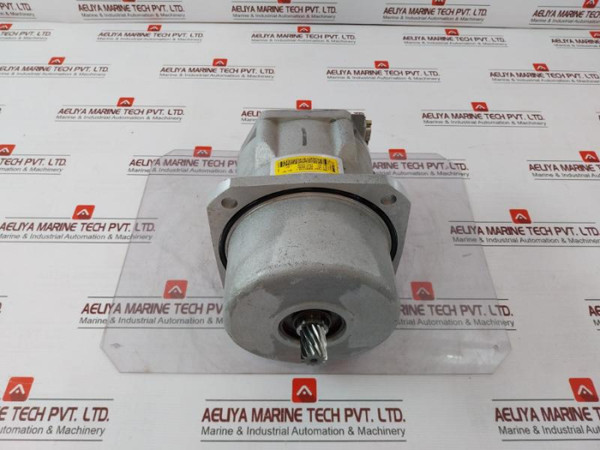 Abb 3Hnp01724-1 Robot Servo Motor Ii 2 Eex Ib Iib T4 A11.Xp11 - Used