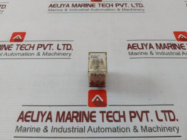 Omron My2N-d2 Miniature Power Relay 24Vdc 10A 250Vac 30Vdc 17Y9Y1 - Used