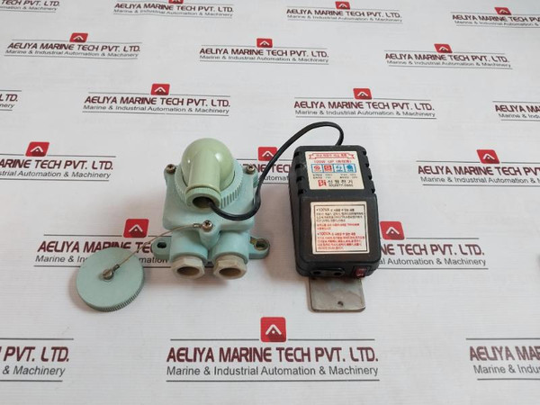 Shinil Electric 100Va Pendulum (Tilt) Type Level Switch W/Matching Control Unit