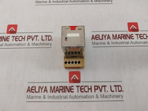 Omron Mks3Pin-5 Single Phase Relay With Base 250V Ac 50/60Hz 29812Ew 30V Dc