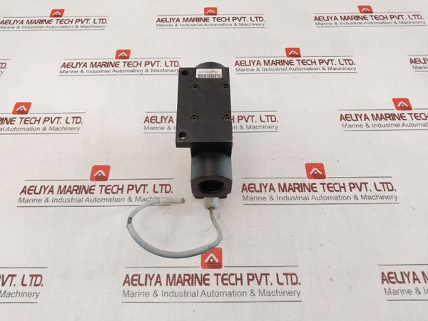 Flowstream 0Fs-mefs1000Slmn-6-a-z10A-d3-is-zr113 Air Flow Sensor 10-30Vdc 30Ma - Used