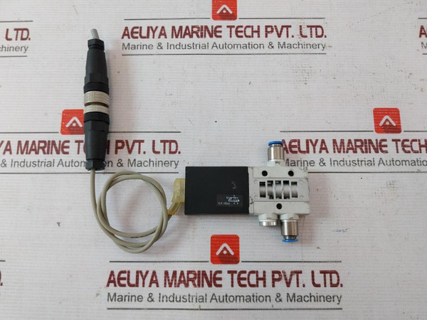 Festo Mhe3-ms1H-3/2G-1/8 Solenoid Valve With Connecting Cable 21,6V-26,4V Dc - Used