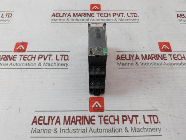 Schneider Electric Re22R2Cmr Modular Timing Relay 24–240Vac/Dc 0.05S-300H
