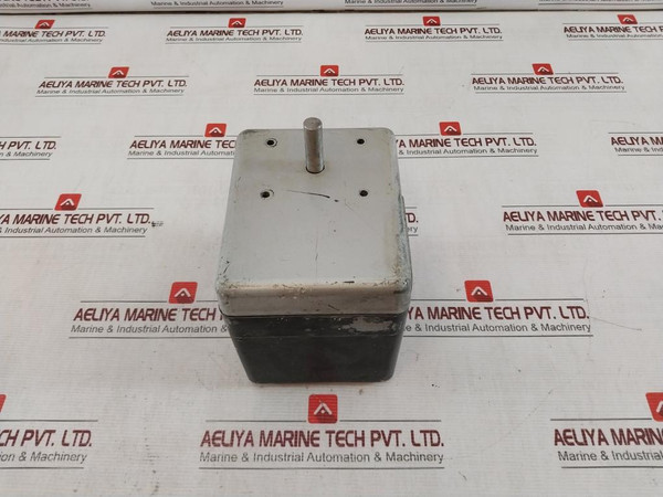 Haselhofer Burner Servo Motor 220 Volt 50/60Hz 11 W - Used