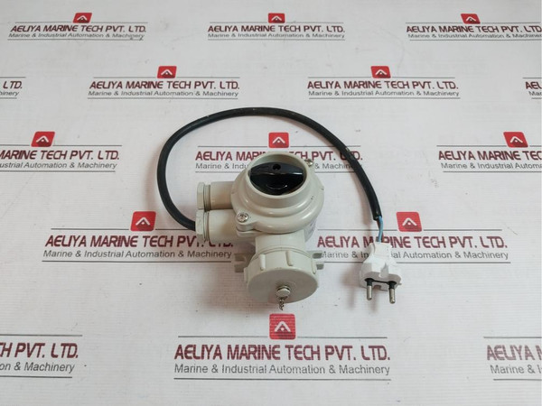 Czks202-3 Nylon Socket With Switch Ip56 250V 10A/6A - Used