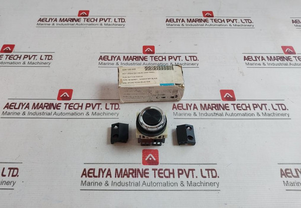 Fuji Electric Ah30-f Push Button Command Switch 10A600Vaccont Ah30-fb11 - New