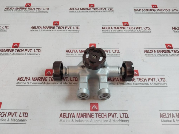 Smc 3-way Manifold Valve For Dp Transmitter B Sf Cc3 - Used