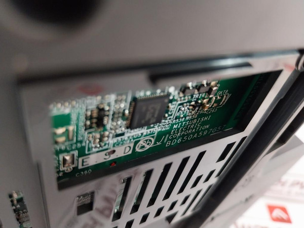 Mitsubishi Electric Gt2512-stbd Got2000 Cc-link Hmi Graphic