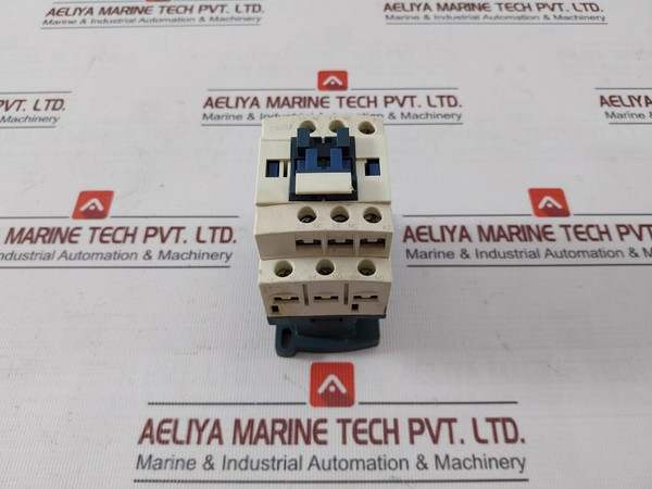 Schneider Electric Cad32 Tesys D Control Relay W/ Contactor Jis C 8201-5-1 A0132