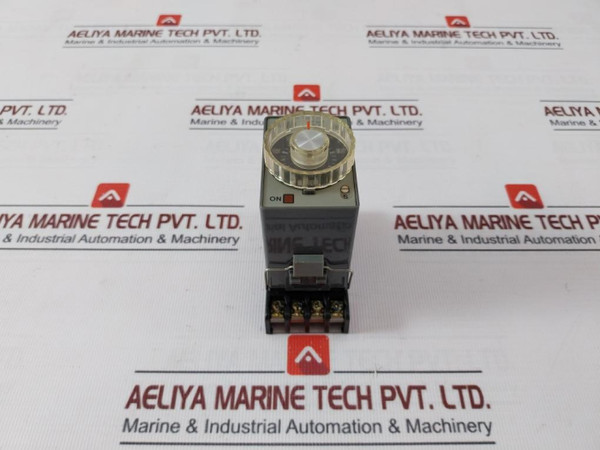 Matsushita Electric At4312 Pmh Timer Module With Base 200-240Vac 50/60Hz