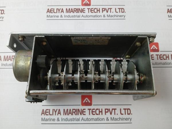 Toyo T7-1/2-60-7 M J Cam Timer D-5N 0 To 120, 100V 60Hz Ac 200V 1 Rpm