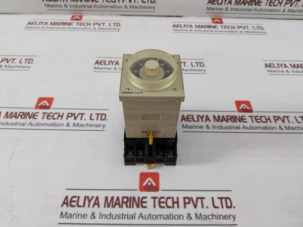 Omron H3Cr-a Multi-function Timer Module With Base Mode A 100-240V Ac/Dc 50/60Hz