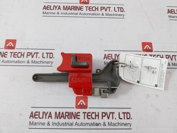 Master Lock S3068 Handle-on Ball Valve Lockout