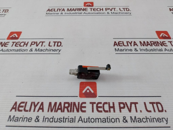Omron V-156-1C25 Roller Lever Micro Switch