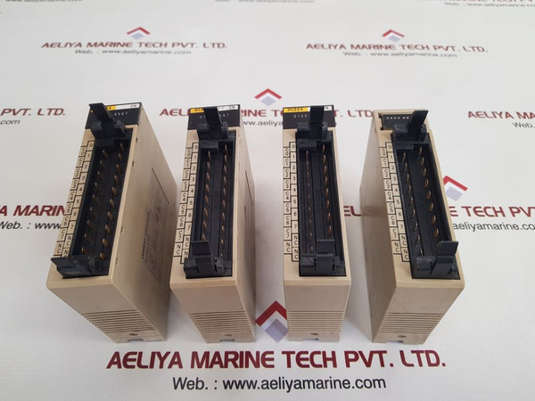 Omron C200H-0C224 Output Unit 2-16A
