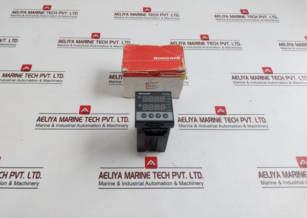 Honeywell Dc1010Ct-302100-e Pid Temperature Controller 8Va 4-20Ma 50Hz