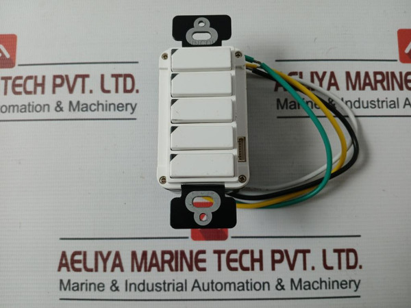 Inncom S217D4 Wall Switch 120Vac 60Hz 3.5A E231654 Rive01