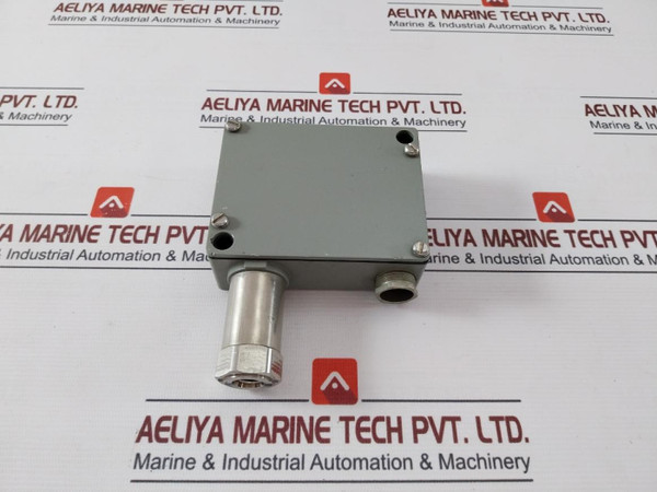 Trafag 8202,80,2210 Pressure Transmitter 12..34V Dc 4..20Ma 94V