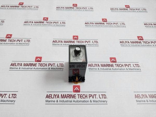 Omron Stp-nm Subminy Timer W/ Socket Base 8Pfa 0-5 Sec 60Hz 0-6Sec 50Hz 250Vac