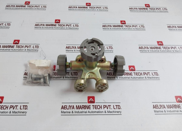 Yamatake Honeywell 3-way Manifold Valve Zb Sf