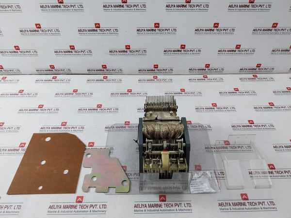 Larsen & Toubro Sl50060 Air Circuit Breaker 2500 Amp 3 Pole 3Wb1671 (Part Only)