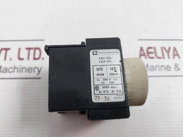 Telemecanique La2-d22 Time Delay Module