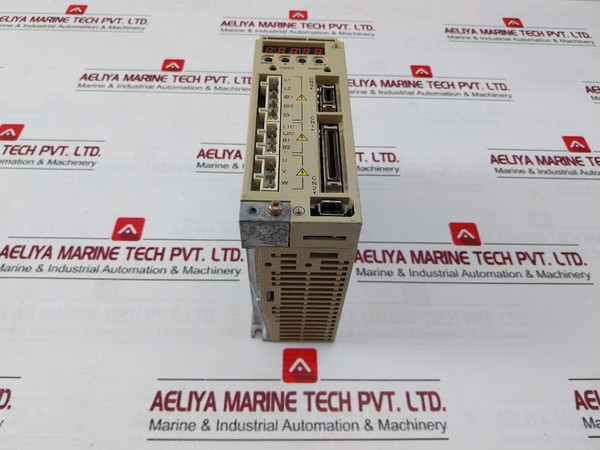 Yaskawa Sgdm-01Ada Servo Amplifier 200-230V 50/60Hz R10091-161-1