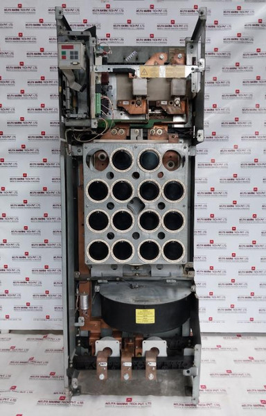 Siemens 6Se7033-7Tg60-z Simovert Vc Dc Inverter Chassis Unit 6Se7031-2Hf84-1Bg0
