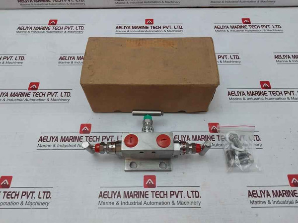 Excelock E306Dm/3Vm-t Valve Manifold 1/2"Npt X Flg.-ss316-nace 6000 Psi