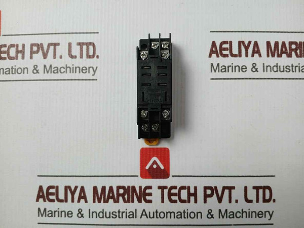 Omron Ptf08A Relay Socket