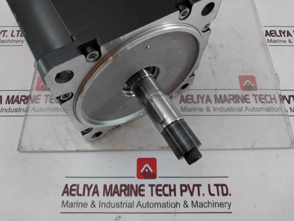 B&R 8Lsa57.Db030S100-3 Synchronous Motor Rev C8 Ip64 E360421 400V