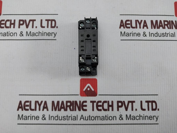 Schneider Electric Rxze1M2C Relay Socket Base 7A 250V