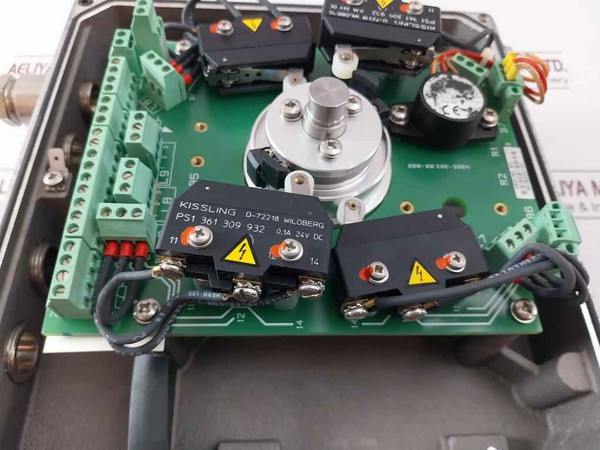 Raytheon Anschutz 101-532.ng001 E01 Anschutz Rudder Feedback Unit
