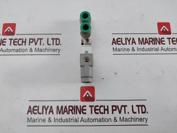 Smc Sy5120-5D-01 Solenoid Valve Max Pressure 0.7 Mpa