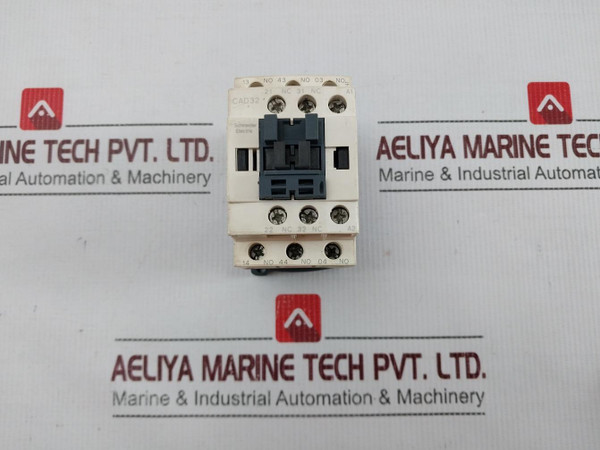 Schneider Electric Cad 32 Control Relay 5060Hz 10A 690V 6Kv