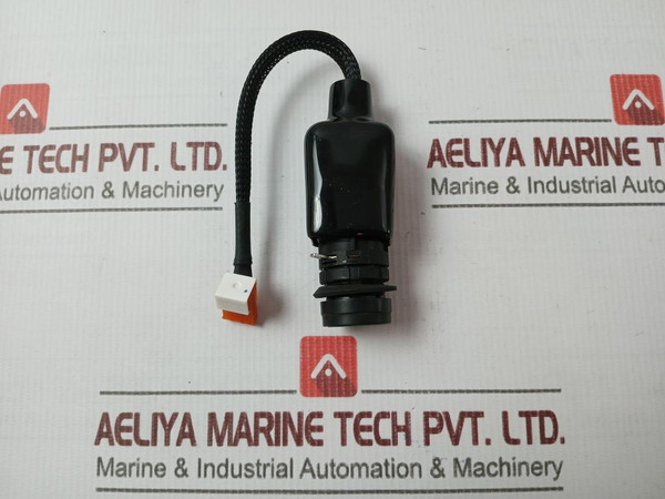 Idec Lw-c6 Push Button Control Switch