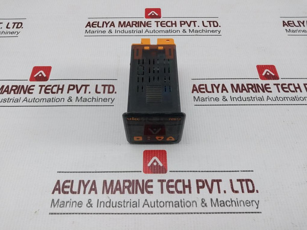 Selec Controls Tc513Ax Temperature Controller 85-270V AcDc 5060Hz 5Va Max
