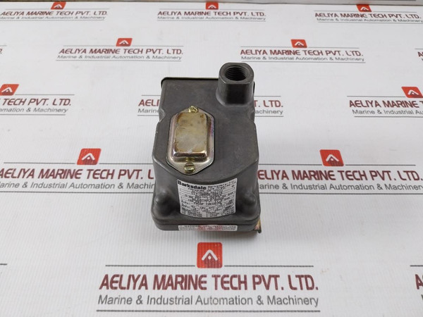 Barksdale D1T-m80Ss-s0018 Pressure Or Vacuum Actuated Switch 5-80 Psi