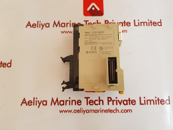 Omron cj1w-md233 input output unit 24v