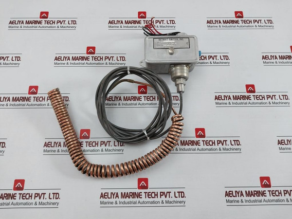 Detroit 486N01U10Abm Mechanical Temperature Switch 115/230V Ac 3 Meter
