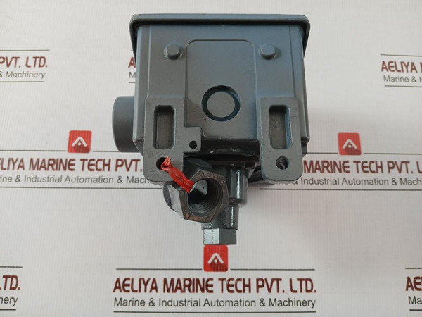 Pressure Control Switch H402-361 United Electric