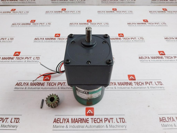 5Rk40Gn-c Reversible Motor With Gear Head 200V 50/60Hz By Oriental Motor