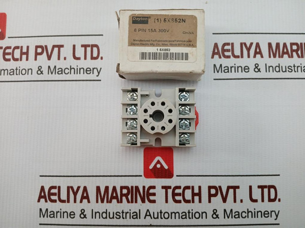 Dayton Octal Relay Socket 8 Pin 15A 300V Part No. 5X852N