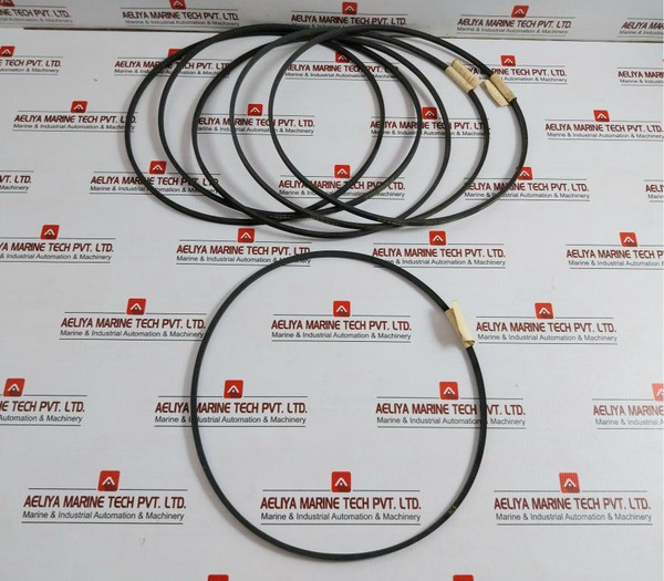 Lot Of 6X Rubber V-belt By Medway Z43.5 628326