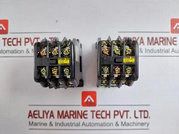 Auxiliary Relay 200-220V 50/60Hz 3-pole Fuji Electric Src50-2F/X