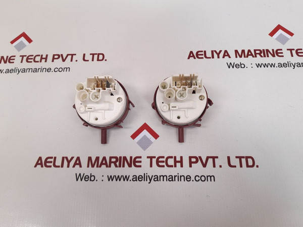 Electrolux 4718861-01 level guard