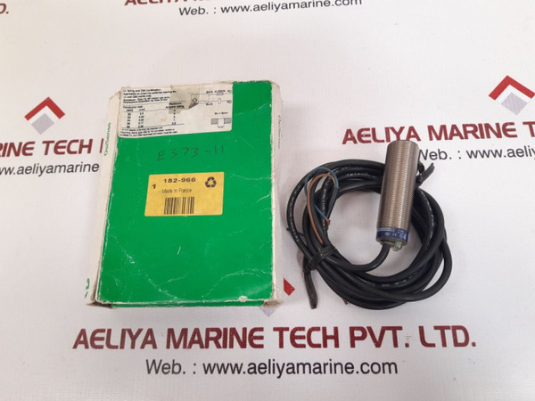 Telemecanique xs1m18ma250 proximity switch sensor