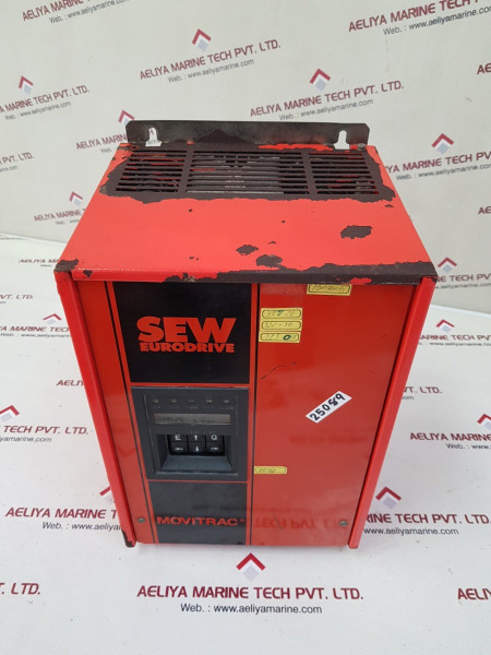 Sew-eurodrive 3003-403-1-00 Umrichter Movitrac 8256349