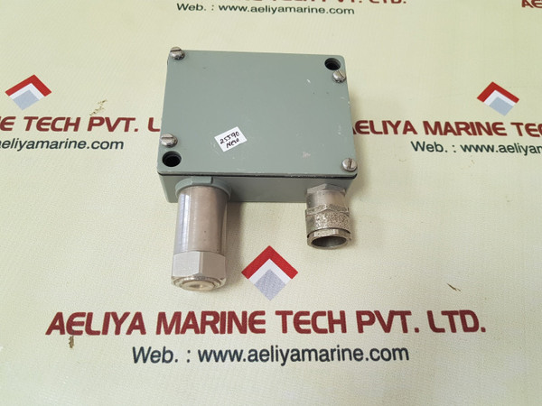 Trafag 8202,84,2210 Pressure Transmitter 12...34V  Dc